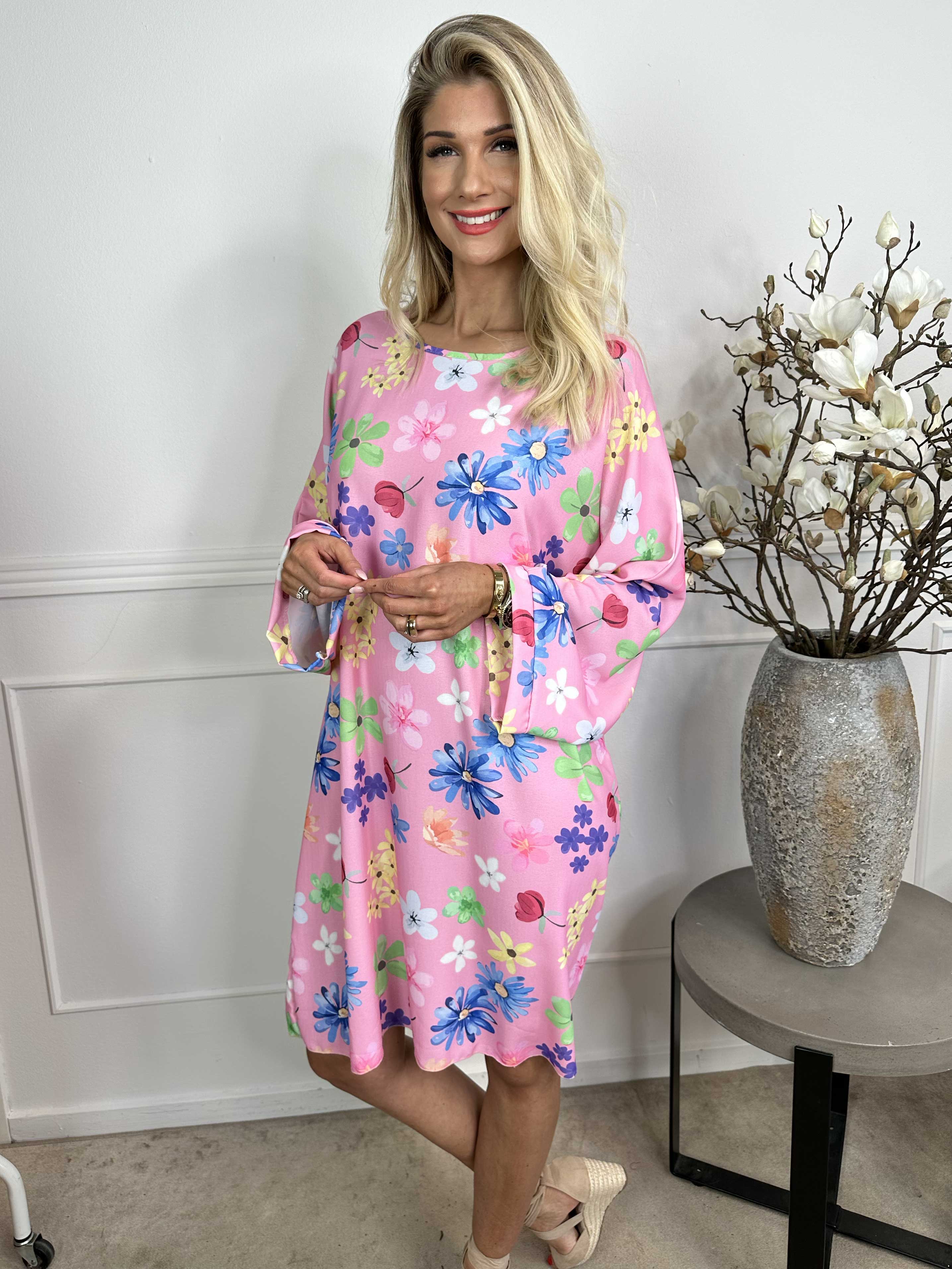 Sabina - Löst sittande klänning med blommigt tryck